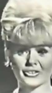 Lennon Stevens's Instagram, Twitter & Facebook