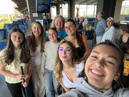 Heather Bunn's Instagram, Twitter & Facebook