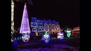 Bentleyville In Duluth Mn Love This Support For Our Brave Men Women Twinportsnightout Com Trip Road Trip Duluth