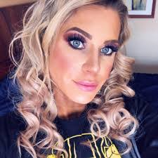 Julia Hoffmann's Instagram, Twitter & Facebook