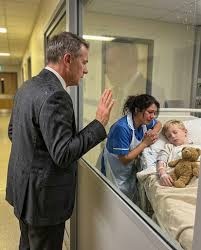 Billionaire Secretly Followed His loyal Maid One Night — What He Discovered Will Make You Cry Behind that hospital glass, one impossible face changed everything forever. Money teaches you to doubt everyone.
