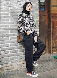 Jual beli online aman dan nyaman hanya di tokopedia. 14 Inspirasi Style Hijab Casual Untuk Outfit Sehari Hari Hai Gadis