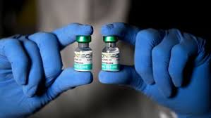 Einige forscherteams arbeiten an einem impfstoff aus vireneiweiss. Corona Impfstoff Wie Riskant Sind Die Vakzine Von Biontech Moderna Und Curevac