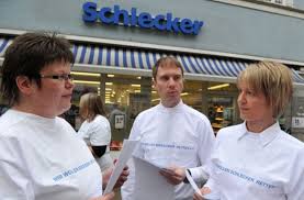 Persönliche beratung wird in unseren filialen groß geschrieben und auf wunsch erstellen wir ihr individuelles kostenloses schlafprofil. Wegen Insolvenz Mcdonald S Und Ikea Wollen Schlecker Frauen Wirtschaft Schwarzwalder Bote