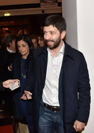 226,460 likes · 34,304 talking about this. Roberto Speranza E Compagna Dago Fotogallery