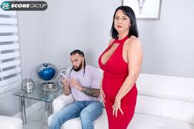 Galería de fotos porno 🌶️ Big-titted mom Kristee Lixx does her sons  friend - PornHat