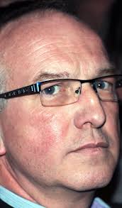 Social La CGT doit se choisir un nouveau patron pour succéder à Bernard  Thibault. Le siège du syndicat accueille aujourd'hui et demain à Montreuil  ceux qui doivent désigner leur futur (e) chef