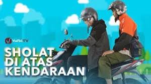 Solat dalam kereta yang sedang bergerak , tindakan fathia latiff ini telah mewujudkan perbalahan dan pertikaian di kalangan netizen.namun menurut aktres ini , i. Shalat Di Atas Kendaraan Ustadz Ammi Nur Baits Tutorial Cara Sholat Youtube
