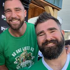 Rebecca Boucher (@RBeccaBoo)