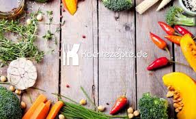 Marinierte Erdbeeren Zu Mohn Schupfnudeln Kochrezepte De Rezept Gesundheit Gesunde Diat Gesundes Essen