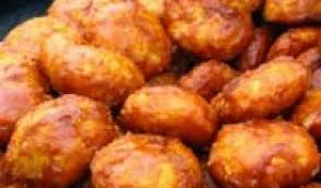 Biasanya untuk mendapatkan wajik ini berada di toko kue tradisional perpaduan ini nanti akan menjadikan wajik ketan hitam yang enak dan nikmat ini. Resep Kue Gemblong Ketan Hitam Putih Kue Tradisional