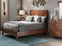 The Vanora 4 Piece Queen Bedroom Set Is A Surefire Way To Create A Retreat That S Both Restful And Visu Bedroom Sets King Bedroom Sets Queen Sized Bedroom Sets