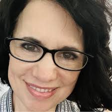 Employees by Last Name