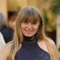 Julia Finkelstein's Instagram, Twitter & Facebook