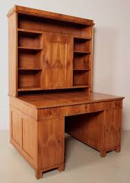 Einen praktischen schreibtisch mit schrank, schublade und regalaufsatz, verstellbare regalböden, montagezubehör sowie eine verständliche anleitung. Der Artikel Mit Der Oldthing Id 25860322 Ist Aktuell Ausverkauft