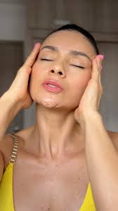 🔴Solo paso a decirles que el yoga facial si funciona., Solo debes aplicar  buenas técnicas y ser constantes. , Soy Gloria Botero coach en fitness  facial , 👉 Deja de estar inventando y haciendo todo lo ...