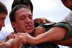 Артур смольянинов вырос в подмосковном городе королеве. Na Krayu Stoyu Galereya Filma