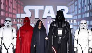 Su traducción al español significa que el cuarto esté contigo, frase que poco sentido tiene. Dia De Star Wars Por Que Se Celebra El 4 De Mayo