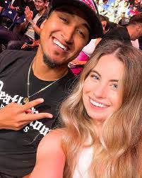 Robert James's Instagram, Twitter & Facebook