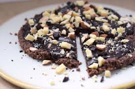 Diy Low Carb Schokoladen Pizza Schokoladen Pizza Low Carb Schokolade Lebensmittel Essen