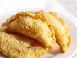 They are also a staple of every holiday meal in argentina, especially since the most important holidays in argentina are celebrated during the summer. 5 Favorite Street Foods In Argentina