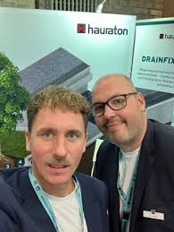 Wie regenfest ist eigentlich Ihre Stadt? ☔ Regen und der Umgang damit ist  ein zentraler Bestandteil einer nachhaltigen Stadtentwicklung. Am 6.  November moderiere ich gemeinsam mit meinem Kollegen…