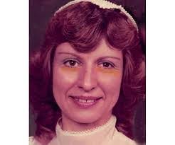 Ellie Thatcher's Instagram, Twitter & Facebook