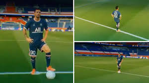 <ul><li>messi es descubierto por un ojeador del f.c. Wdobhsedrrtakm