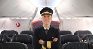 26 nisan tarihinin (türkiye) pilotlar günü olarak basına duyurulması, hava kuvvetleri komutanı. Hgvxh L3bezpkm