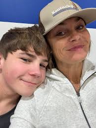 Friday night fun even if we did loose the games. Bedtime by 930. Yes please  ✓