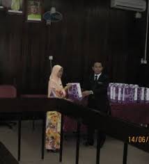 Terhadap pekerjaan pengadilan dan tingkah laku para hakim dan perbuatan pejabat. Mahkamah Rendah Syariah Melaka Tengah Majlis Penyerahan Bangunan Mahkamah Syariah Taiping Perak A Study In Melaka Tengah