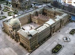 Das Berliner Stadtschloss Baudenkmal Der Vergangenheit Und Zukunft Reiseziele Ch Berliner Schloss Stadtschloss Alte Architektur
