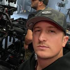 Matthew Solomon (@saddiscoboy)