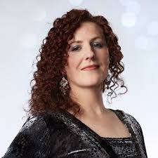 Kathryn Selby's Instagram, Twitter & Facebook