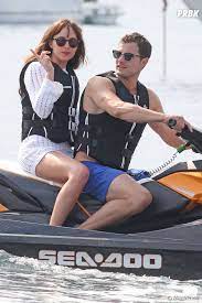50 nuances de grey : 50 Nuances De Grey 3 Bikini Et Abdos Sur Le Tournage En France Purebreak