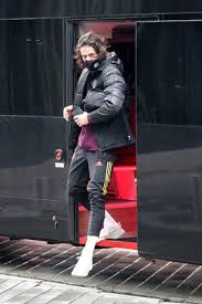 #cavani #fut4u #footballers #gym #psg #manchesterunited #manunited paris saint germain vs angers, edinson cavani strength gym & workouts session. Man Utd Stars Arrive At The Hilton Ahead Of Psg Clash As Edinson Cavani Backed To Get Revenge On Old Club Sporting Excitement