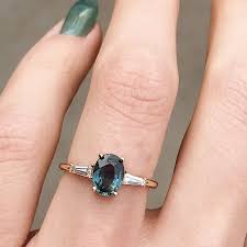 Learn more about celebrity wedding and engagement rings. Meghan Markle S Engagement Ring How It Stacks Up To Other Royal Rings Glamour