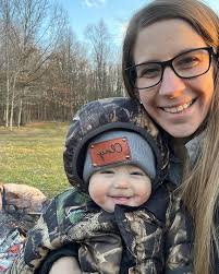 Kelly Deeter (@kellydeeter) • Instagram photos and videos