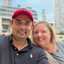 The August Alumna of the Month is Colette Bottini Peck '94! Colette lives  in the Washington, D.C. area with her husband, Eben, and two children Lucy  (age 8) and Stuart (age 6).