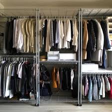 えりか on instagram pentaの日常 2018 02 12 おはようございます ときどきpostする 空き部屋 の ウォークインクローゼット もどき もう少し服を減らそうかと これでも減らしたつもり クローゼット 収納 クローゼット 収納 おしゃれ 収納術