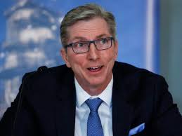 Oilpatch leaders wait desperately to ship more crude by rail with pipelines  maxed out