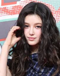 Singer, songwriter, Danielle's sister: Olivia Marsh carves own path with  debut album