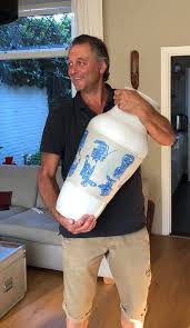 Jeroen van merwijk is a writer and actor, known for oudejaarsconference 2012: Morren Galleries The Netherlands Gisteren Een Vaasje Geleverd Van Jeroen Van Merwijk Facebook