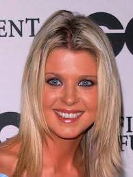 Na premiéru dorazila v zúboženom stave: Ovisnuté prsia však neboli to  jediné...