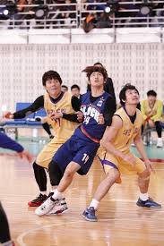 Sixth basketball game, cool kiz vs. Changmin Battles For Rebound On Variety Sports Show Cool Kiz On The Block Soompi