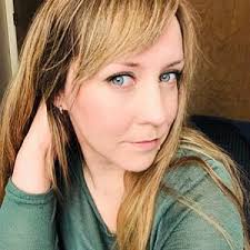 Ari Clark's Instagram, Twitter & Facebook