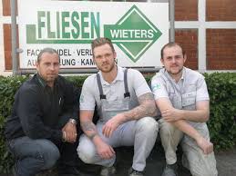 Fliesen sind vorhanden (60 x 60). Fliesen Wieters Stolz Auf Die Ehemaligen Auszubildenden Oldendorf Himmelpforten