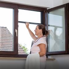 10 antworten zur integrierten jalousie. Insektenschutzrollo Von Neher Fur Turen Fenster Und Dachfenster