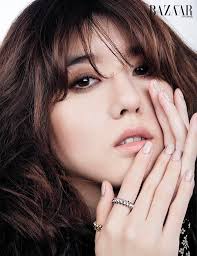 6月刊@harpersbazaarsg 封面人物@eleanorleex #李凯馨拍摄的真漂亮谢谢你们🙏 让这个6月有一个完美的开始❤️