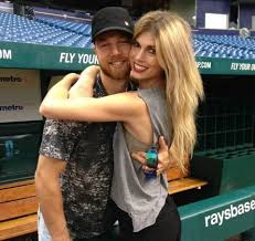 I am an artist, speaker, and author, sharing my story with humble indignation and the literature tha. Julianna Zobrist Is Ben Zobrist S Wife